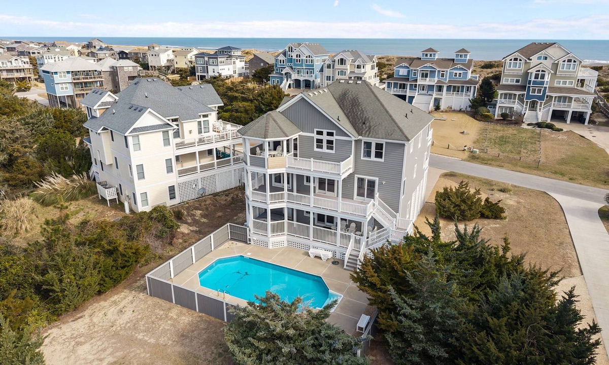 Ocean Isle Estates House | House with AC, fireplace, & private hot tub