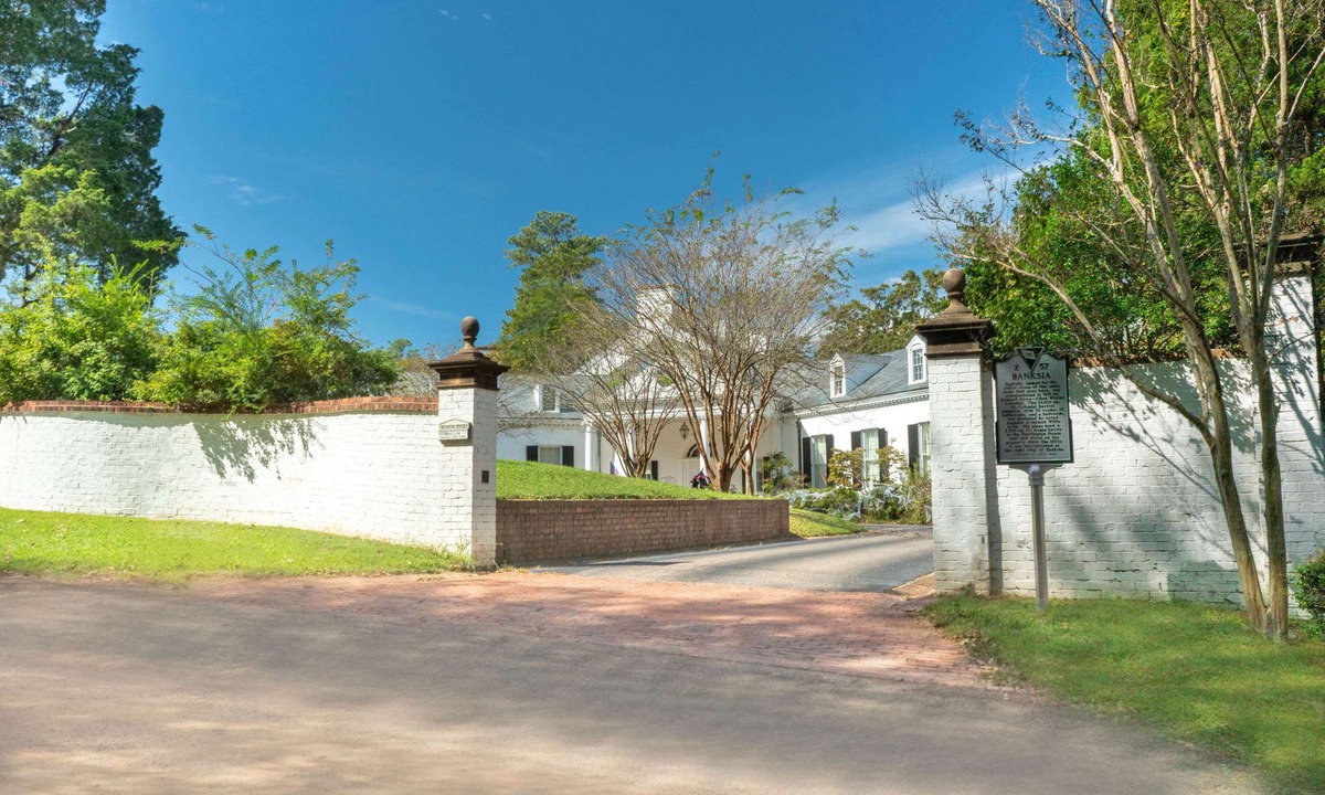 Aiken Hotel | Howard Johnson by Wyndham Aiken