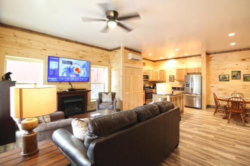 Bryson City Villa | Huggie Bear Located in Bryson Village in Town
