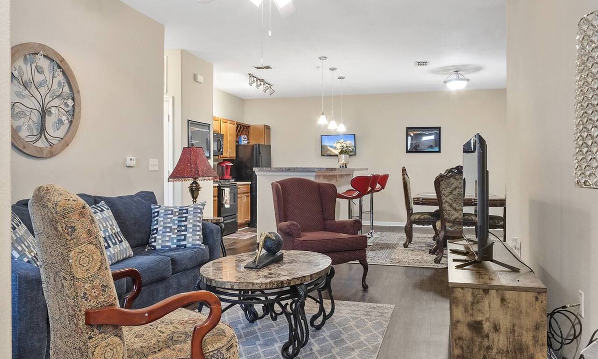 Huntsville Apartment | Huntsville Mid-City Serenity Oasis - Private Apartment in Gated Community