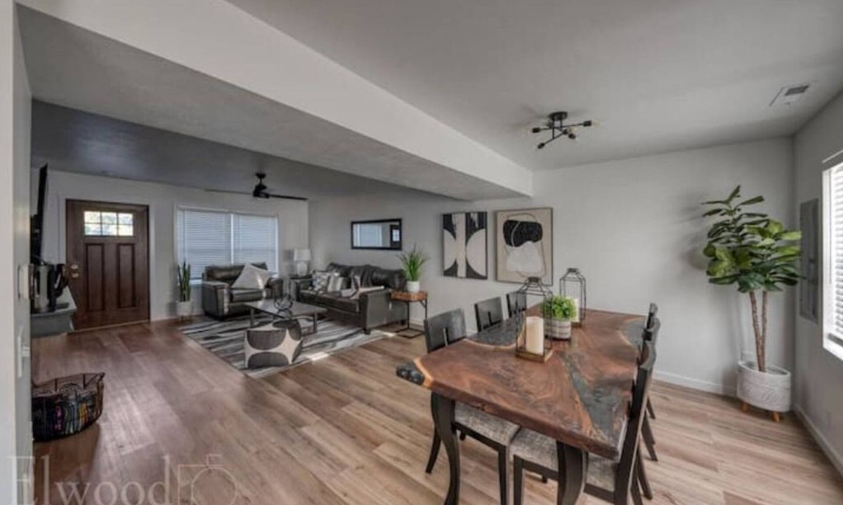 Lincoln House | Husker Getaway