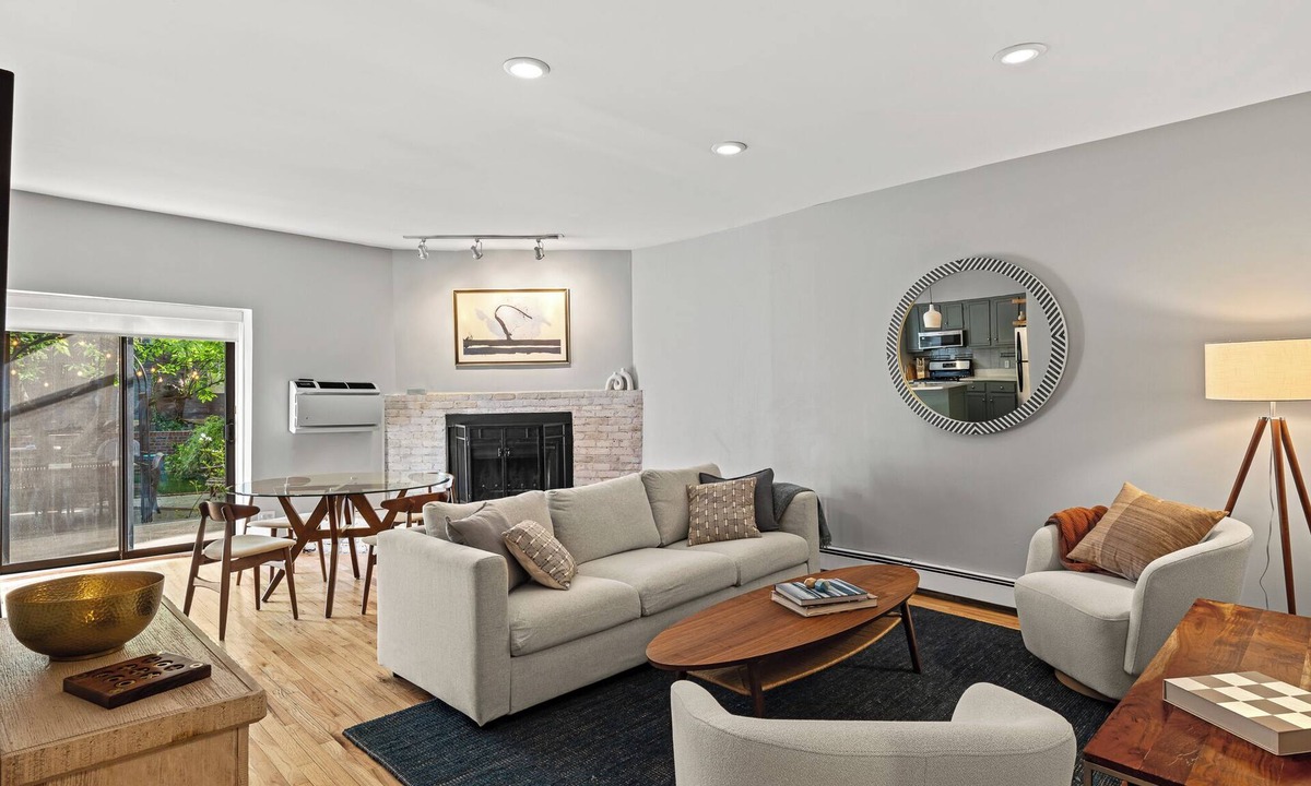 Boerum Hill Apartment | Indoor–Outdoor Garden Home/Prime BoCoCa Location