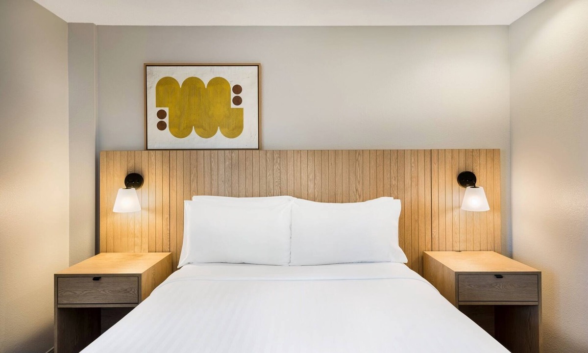 Exchange Place North Hotel | Indulge in NYC Views! Pet-friendly Property with Full Kitchen, Parking!