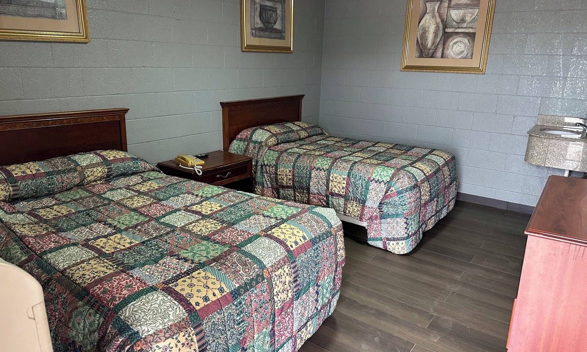 Tulsa Hotel | Interstate Inn Express