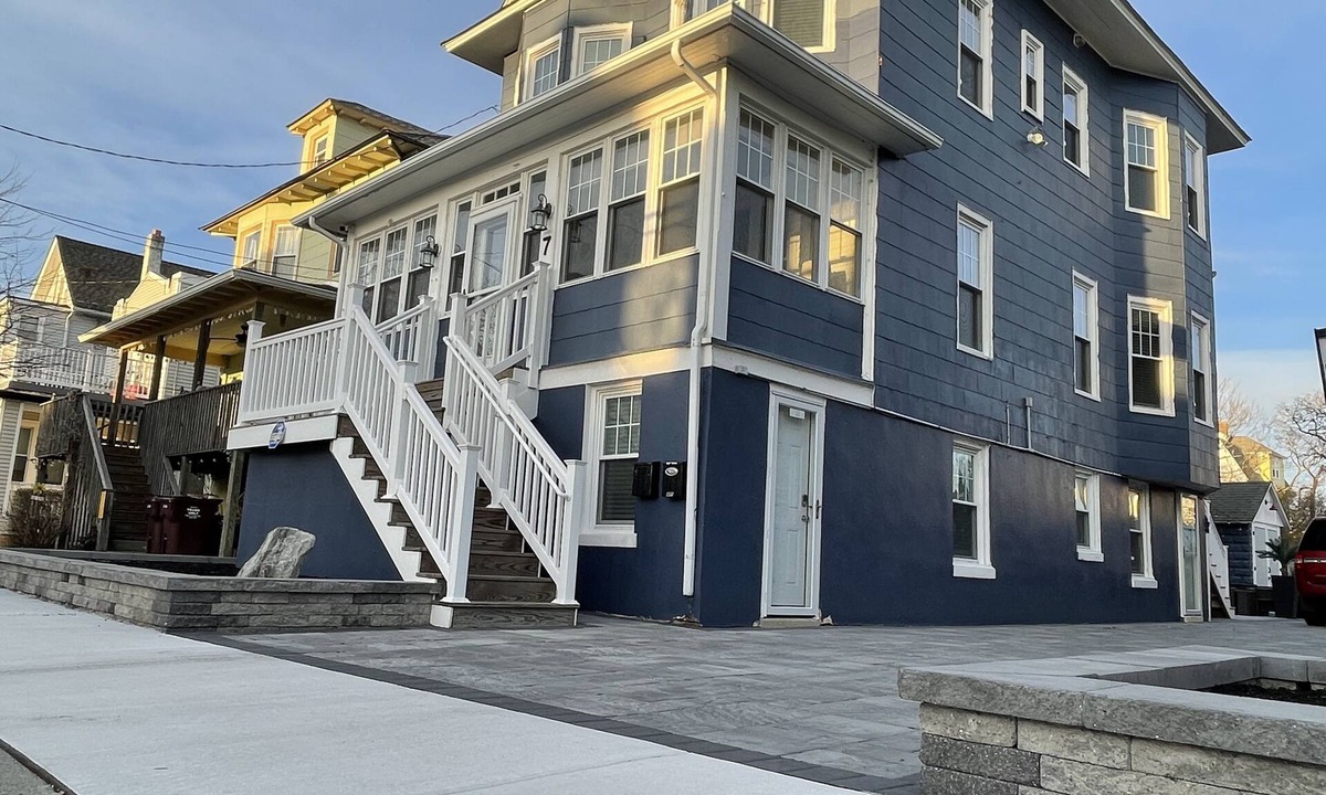 Ventnor City House | July 4th Getaway! Flexible 4-Night Stay 7BR Ventnor Beach House Sleeps 16
