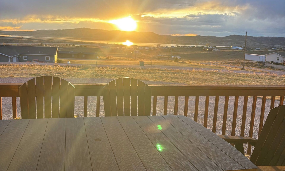Smithwick House | Just listed & remodeled. Amazing lake views, 3BR home seconds from Angostura!