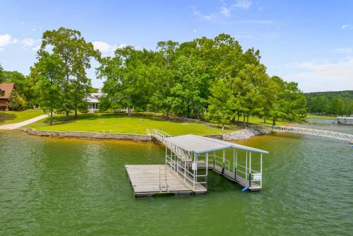 Arley House | Kelley's Southern Comfort - Scenic Views Including Duncan Bridge!