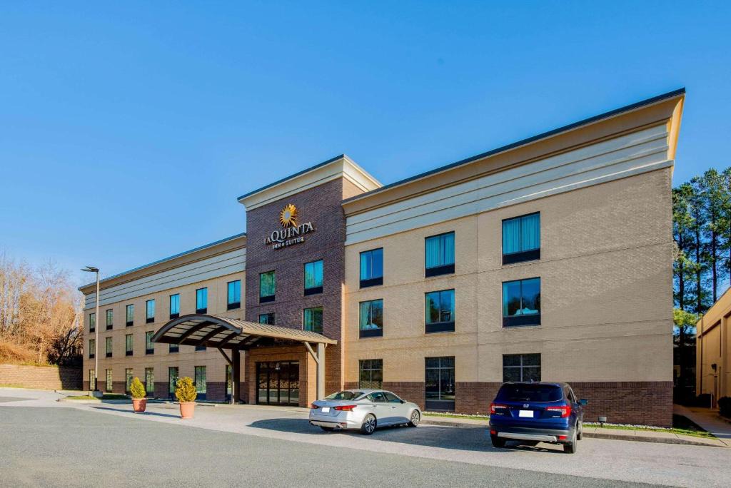 Edgewood Hotel | La Quinta Inn & Suites Bel Air I-95 Exit 77A