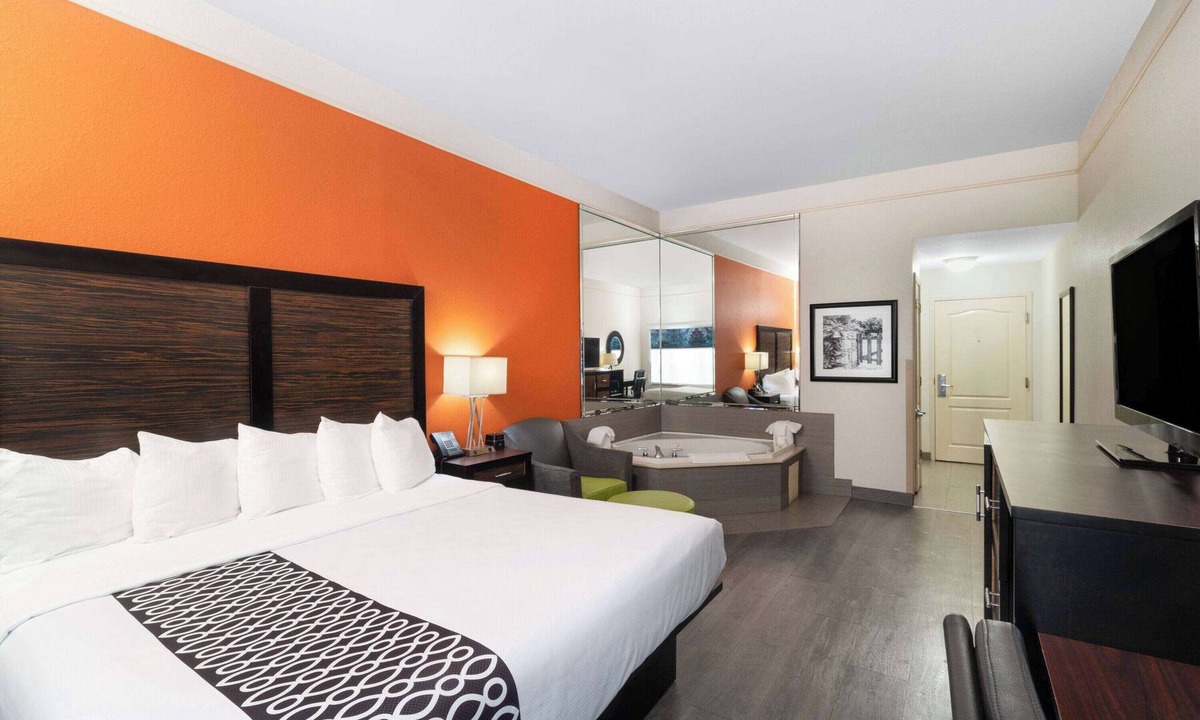 Prattville Hotel | La Quinta Inn & Suites by Wyndham Prattville