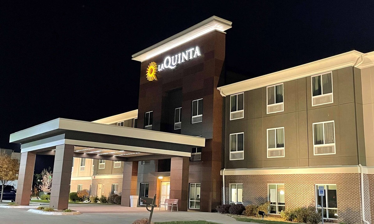Ankeny Hotel | La Quinta Inn & Suites by Wyndham Ankeny IA - Des Moines IA