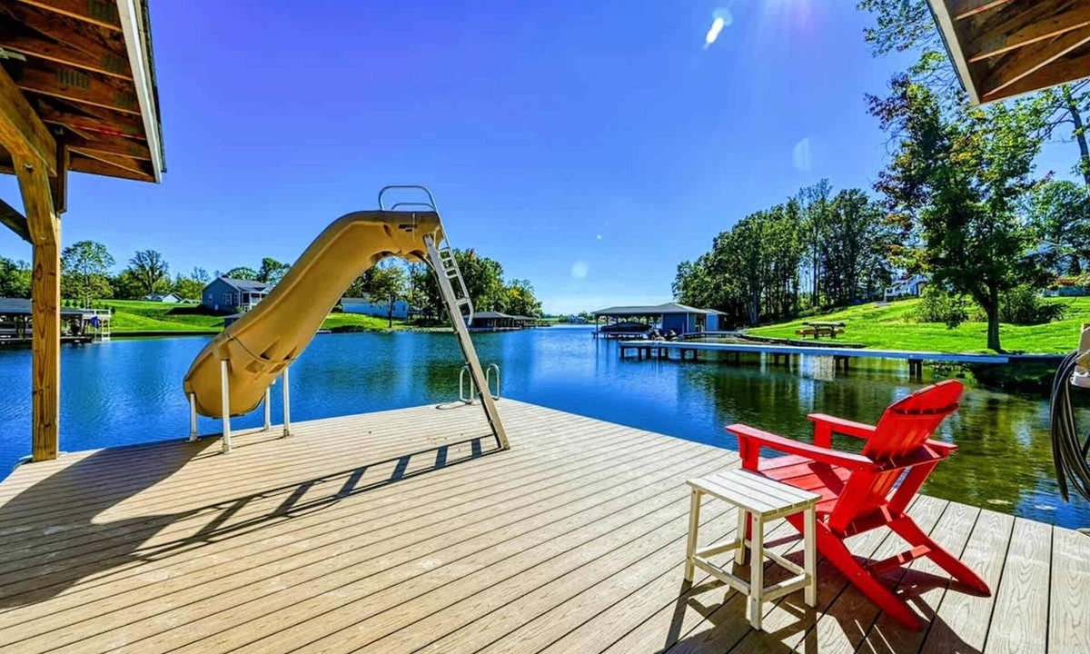 Mineral House | Lake Anna Lakefront | Hot Tub, Boat Dock, Beach