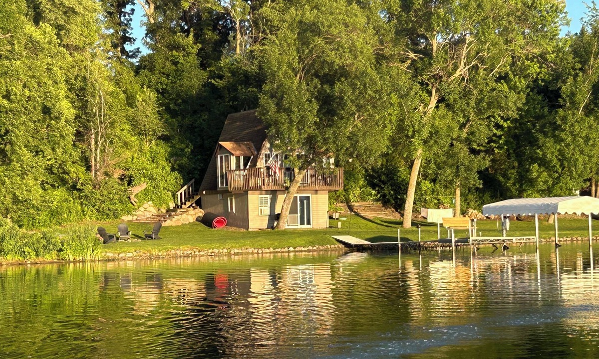 Waseca County Cabin | Lake Elysian Cabin Retreat – Peaceful & Steps from the Water