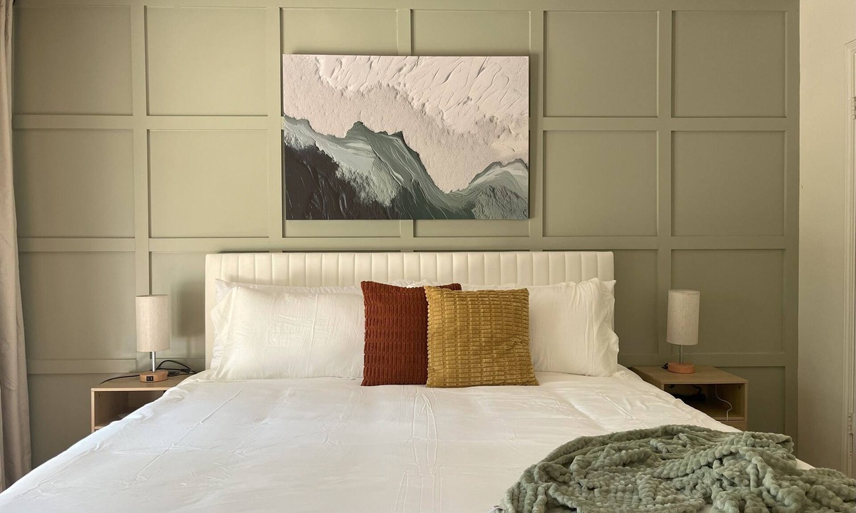 Brushy Creek House | Lake Greenbelt Getaway ★ Patio Golf-Putt King & Queen Beds Travel Crib