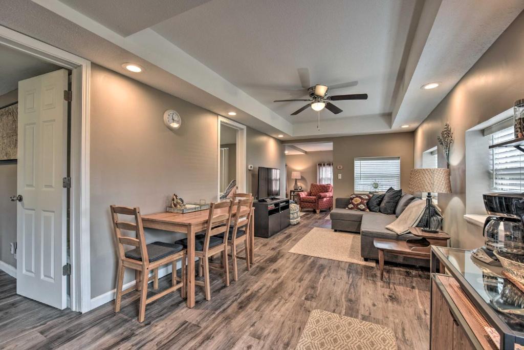 Lake St. Croix Beach House | Lakeland Cottage - 1/2 Mile to St Croix River
