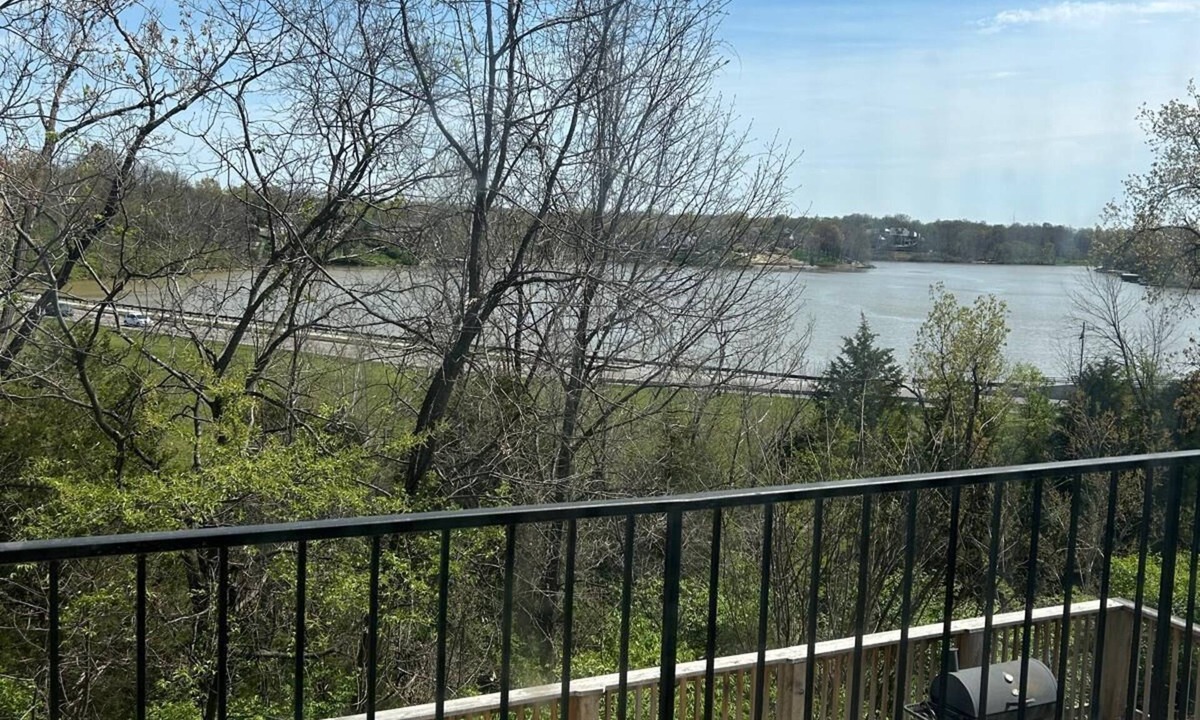 Lake St Louis Hotel | LAKEVIEWINN