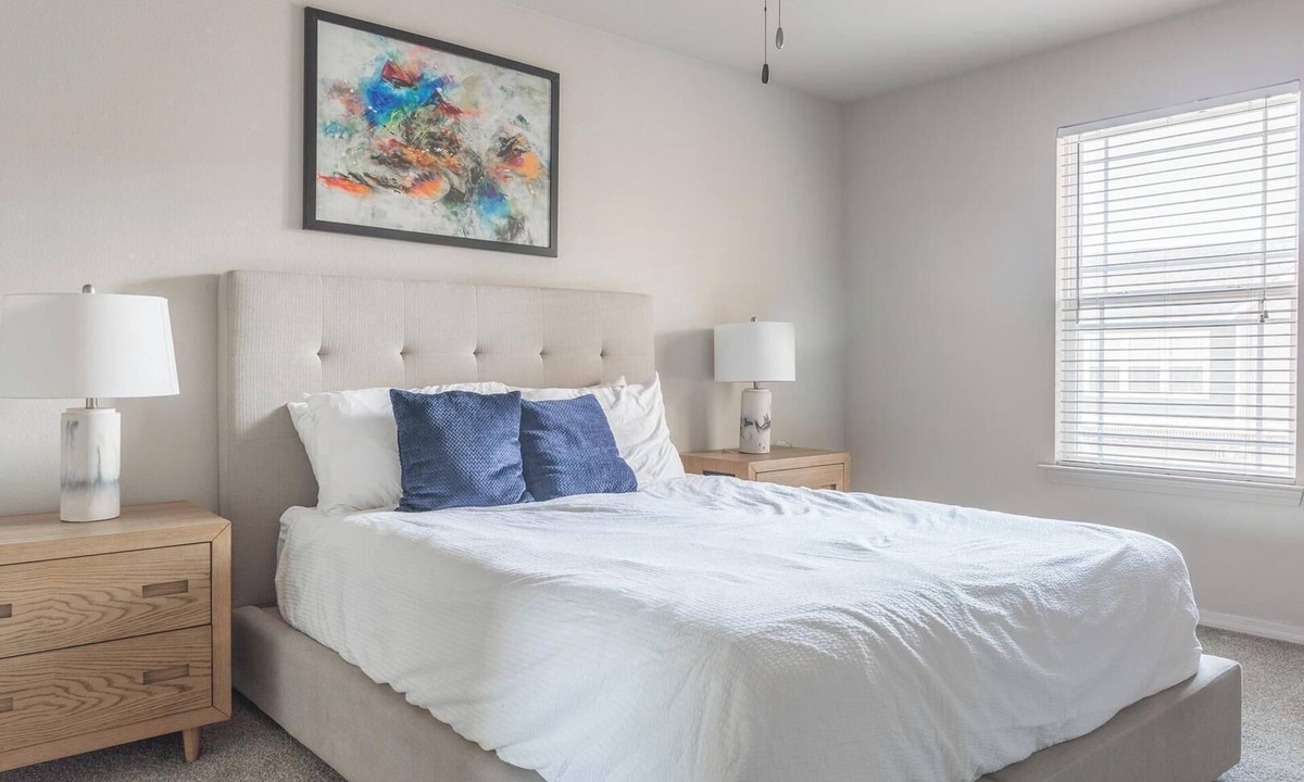 Broken Arrow Apartment | Landing | Amazing 1BD, Pool, Gym