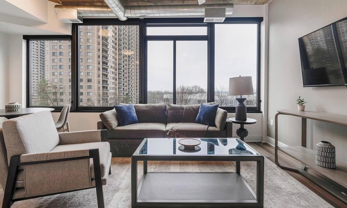 Baileys Crossroads Apartment | Landing | Modern 1BD, Game Room, Gym