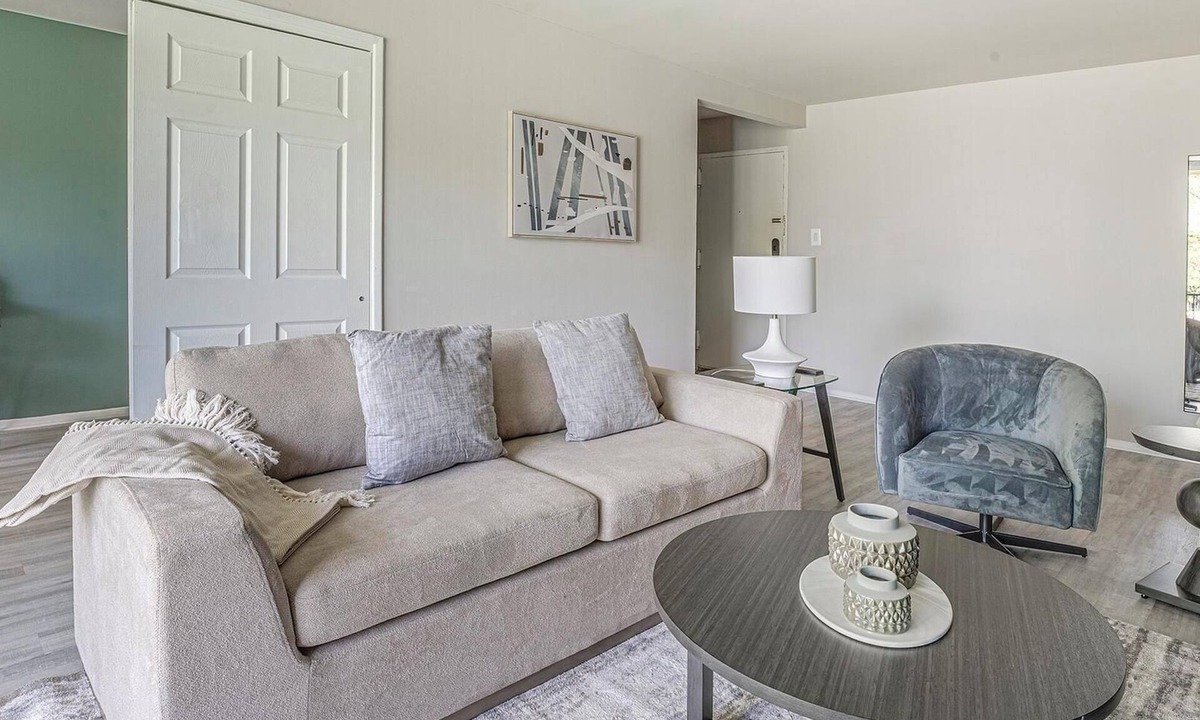 Greenbelt Apartment | Landing | Stunning 1BD, Gym, Pool