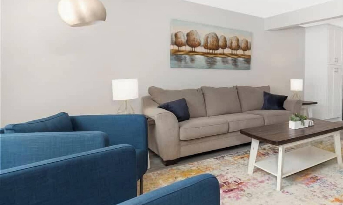 Charlotte House | Large Group Paradise - Blocks From UNCC