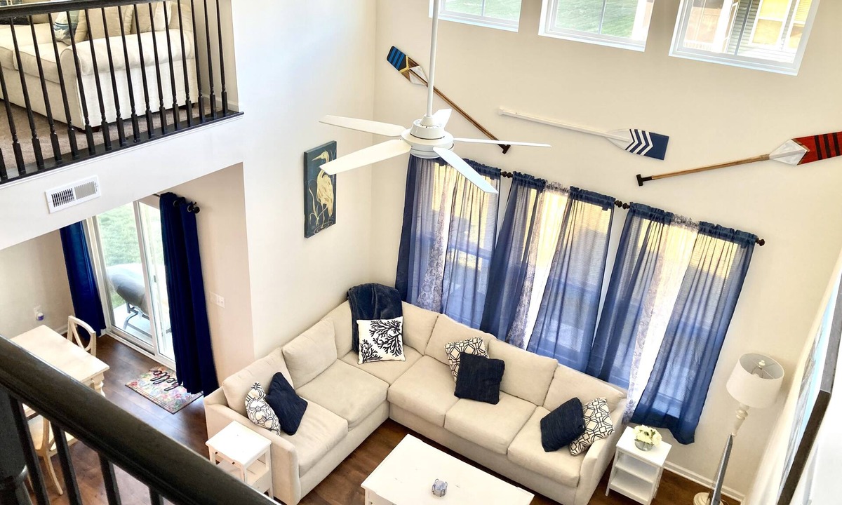 Millville House | Large home, 2 primaries, 3 pools, Bethany shuttle