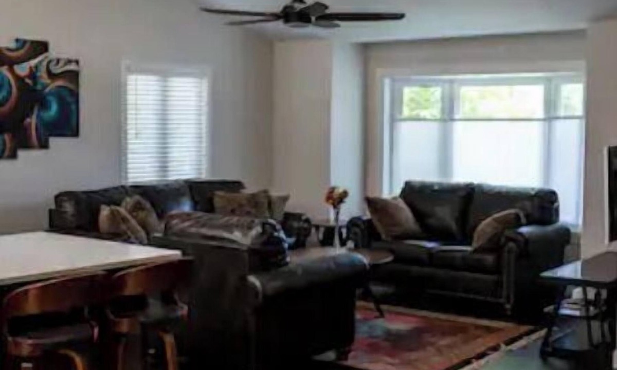 Fitchburg House | Large Modern Family Home