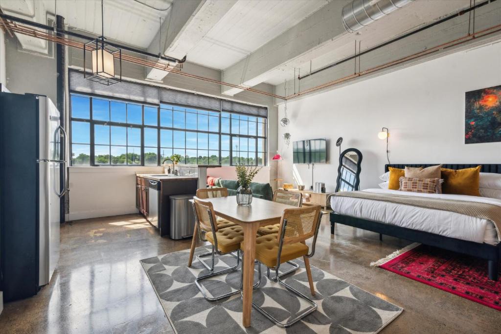 Brewerytown Apartment | Large Studios, 1BR, Free Parking Gym, Game Room