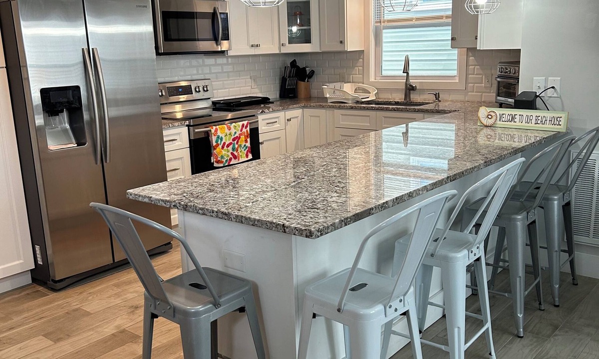 Ship Bottom House | LBI Ship Bottom New Rental Two Bedroom Beach Block Great Location 101 E 28th St