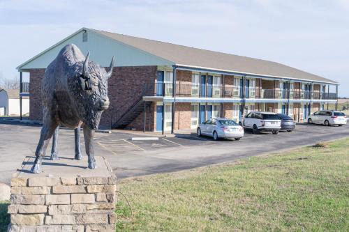 Waverly Hotel | Lebo Inn