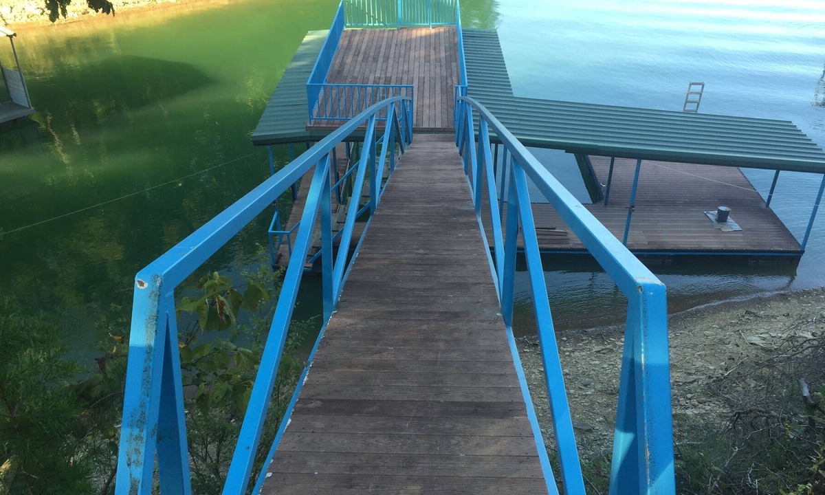 Bremen House | LEWIS SMITH LAKE COVE PRIVACY BEAUTIFUL VIEWS BOAT DOCK AND SLIP BREMEN AL