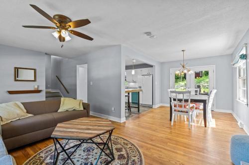 Liberty House | Liberty Retreat, King Beds, Close to KC, FIFA 2026