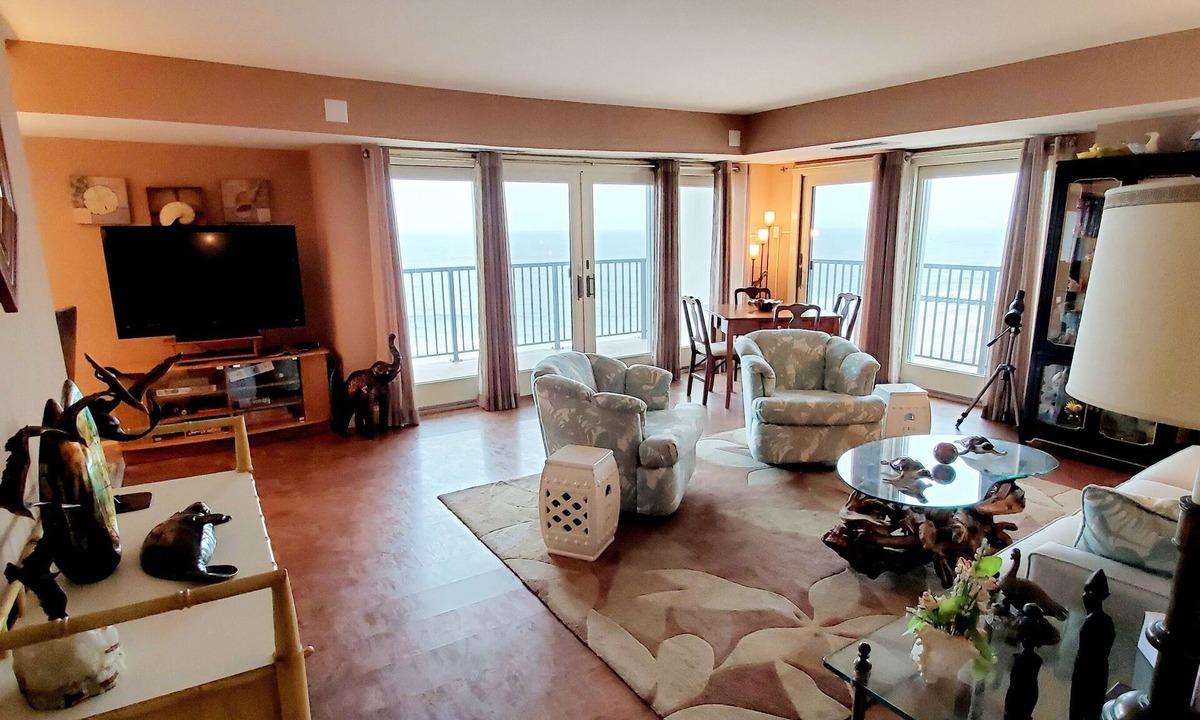 Rehoboth Beach Condo | LINENS & DAILY ACTIVITIES INCLUDED*! OCEANFRONT/BOARDWALK BUILDING W/ROOFTOP POOL Oceanfront living at its finest. Enjoy this 3 bedroom, 3 full bathroom unit with recent upgrades