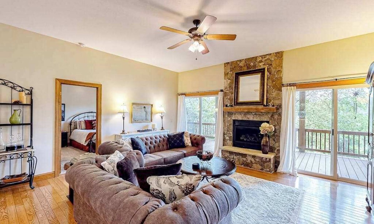 Whittier House | Link Vacation