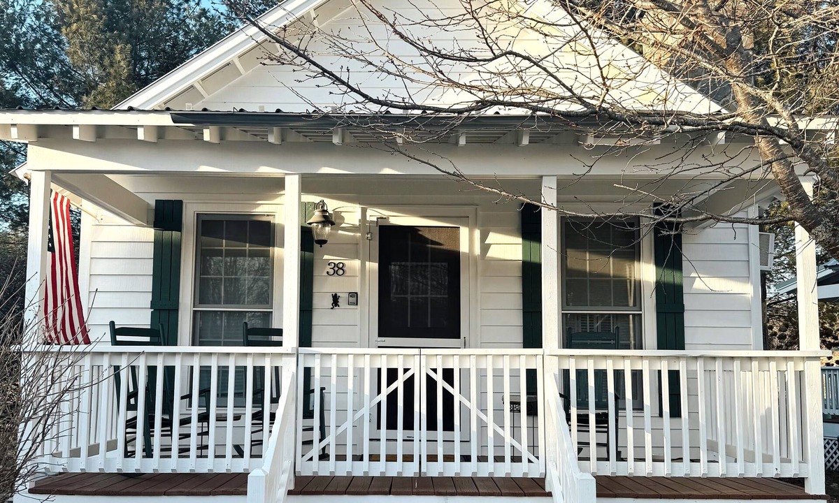 Altamont Cottage | Linville Falls Cottage, Ski, Hike, Grandfather Mtn