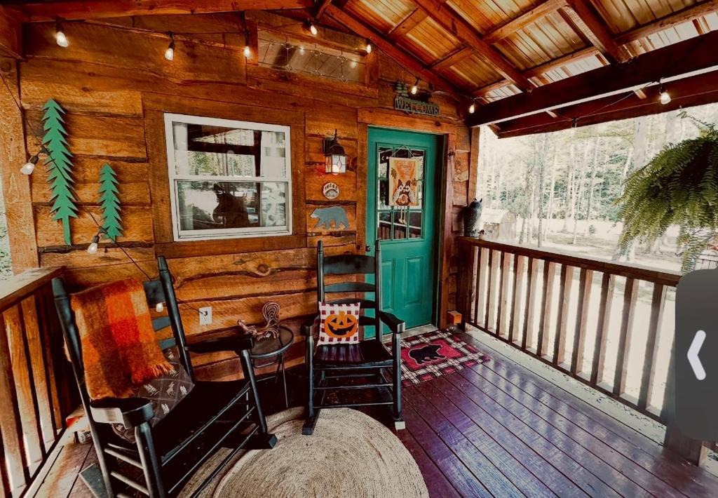 Cosby House | Little Bear Tiny Cabin