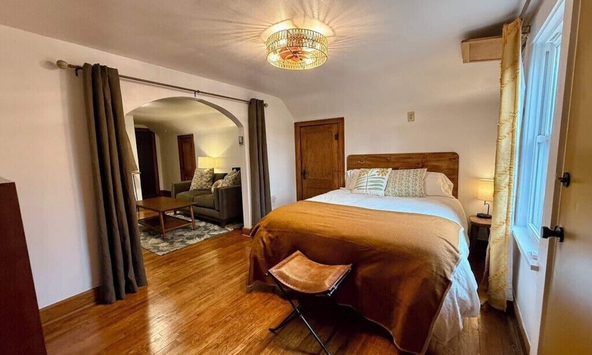 North of Grand Apartment | Lofted Lounge - Cozy Treetop Hideaway w/Sunny Deck