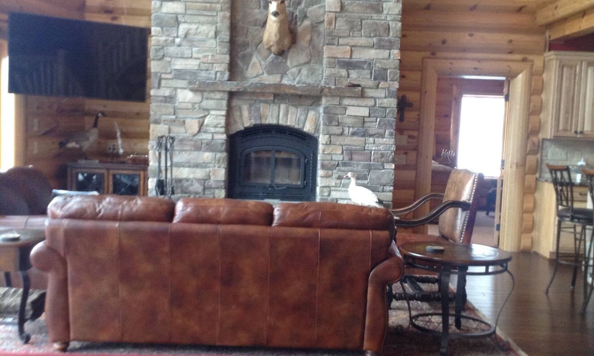 Fremont County House | Log Cabin Living and the College World Series-CWS