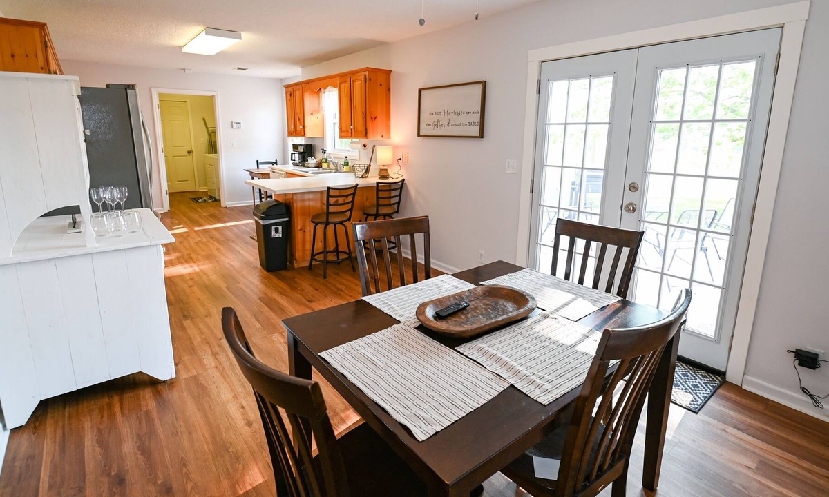 West Point Other | Lots To Do In This Cozy Oakhurst Farm Guest House