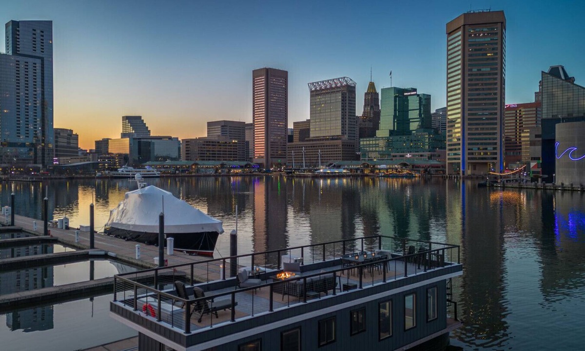 Inner Harbor Boat Rental | Luxe Black Houseboat: Inner Harbor Skyline Views