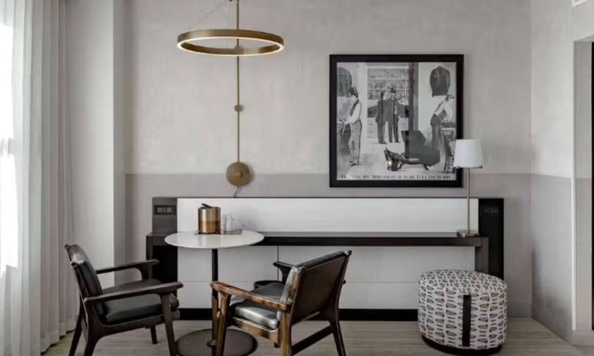 Court Avenue Entertainment District Hotel | Luxe Queen Rooms in Iconic Setting – Moments From Dining & Attractions - 4 Units
