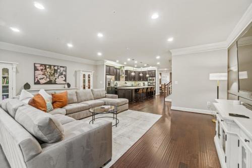 Arnold House | Luxury 3-Level Townhome Minutes to Annapolis