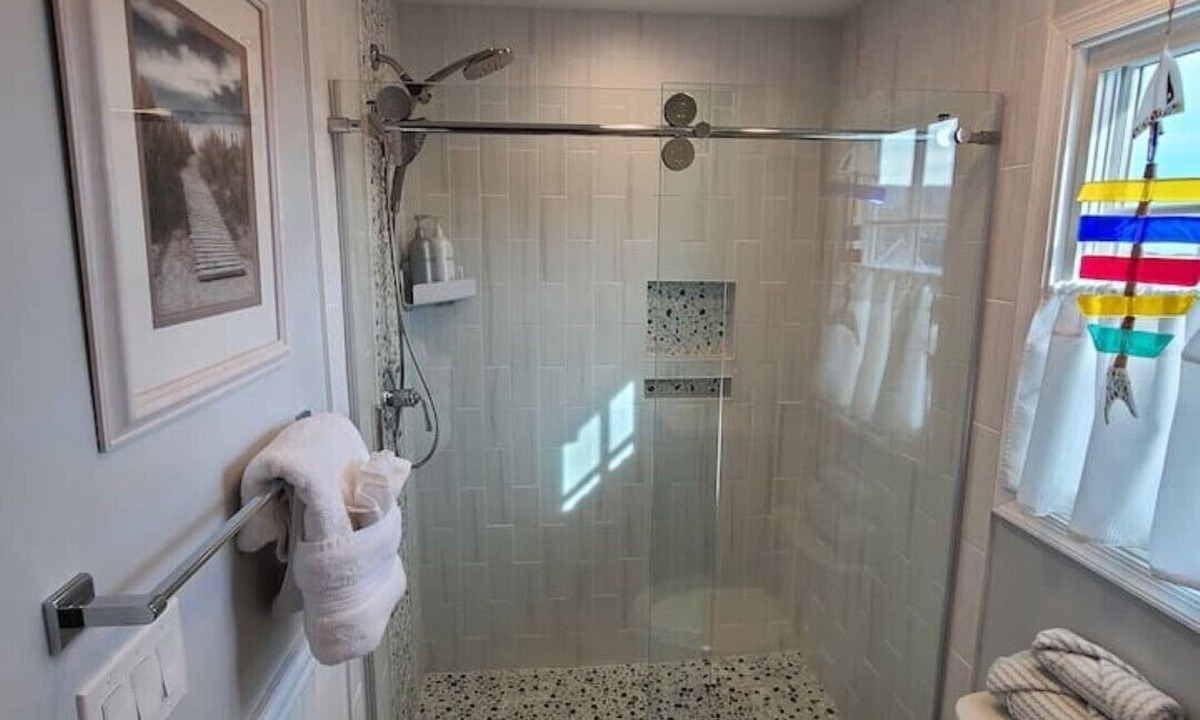 Highlands Apartment | LUXURY BEACHFRONT 1BR SUITE OCEAN VIEWS PVT DECK