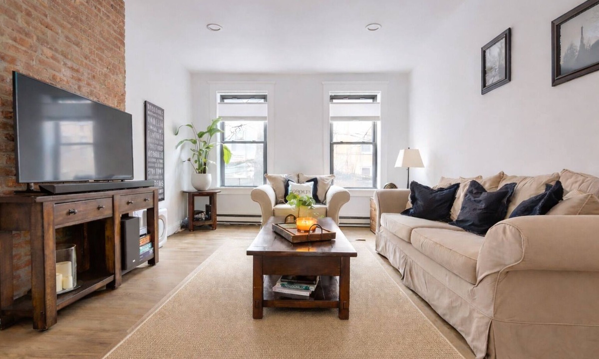 Hoboken Apartment | Luxury Duplex - 15 Min to NYC/PATH - Quiet and Convenient City Retreat