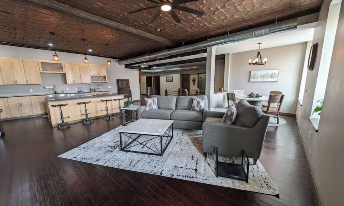 Hoyt Apartment | Luxury Loft just minutes from Casino & Lake