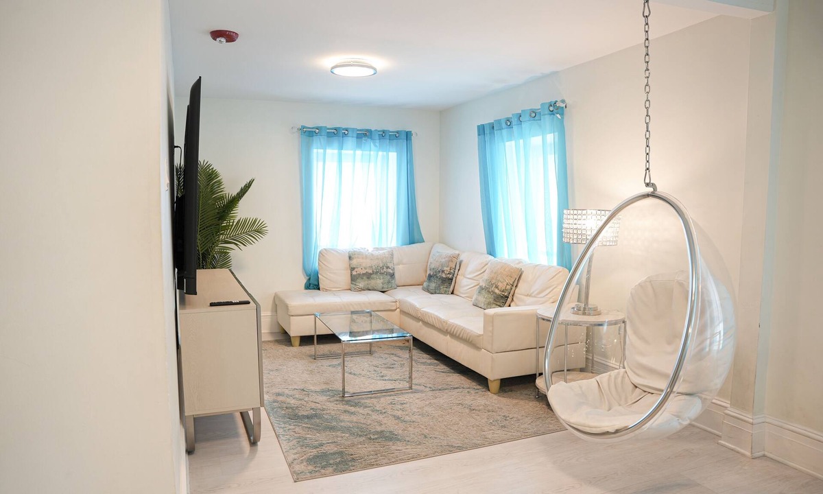 Atlantic City House | Luxury Penthouse 3 Blocks to Boardwalk & Casinos Near AtlantiCare