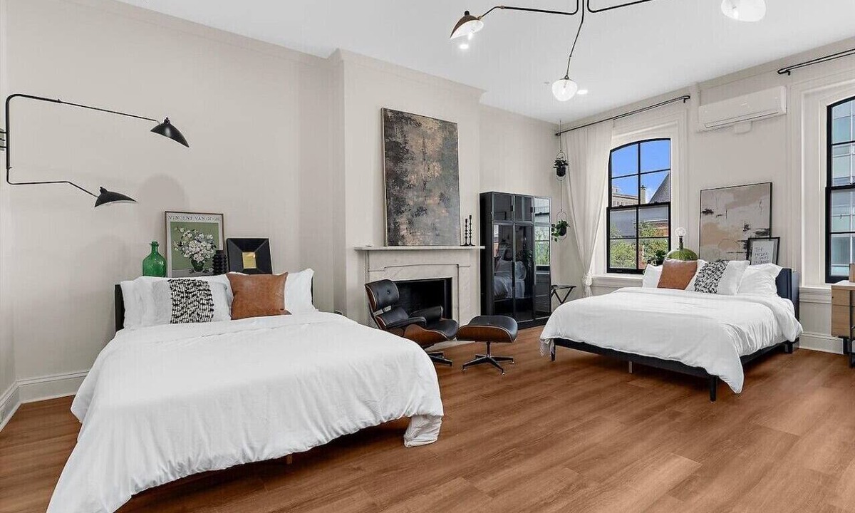 Old Goucher Apartment | Luxury Two Queen Suite - Haven at The Marle Boutique Hotel Near JHU & DT