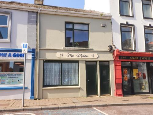 Kilrush House | Macmathuna