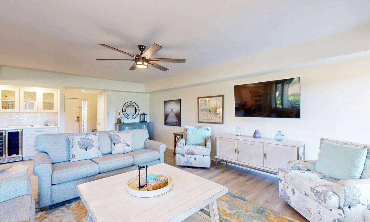 Palmetto Dunes Villa | Many Updates in this Large Four Bedroom Villa with Golf Views!