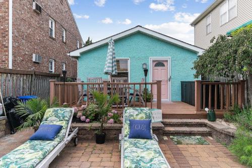Margate City House | Margate Home with Large Outdoor Kitchen