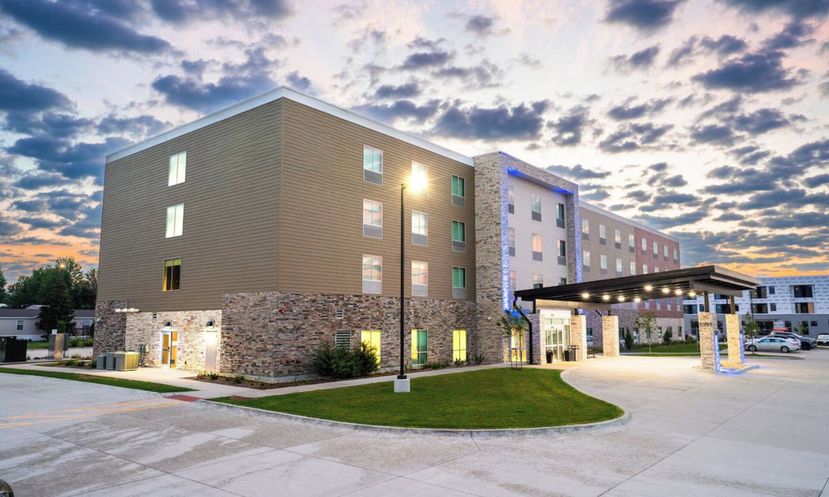 Marion Hotel | Marion Airport King Studio Breakfast Gym & Pool