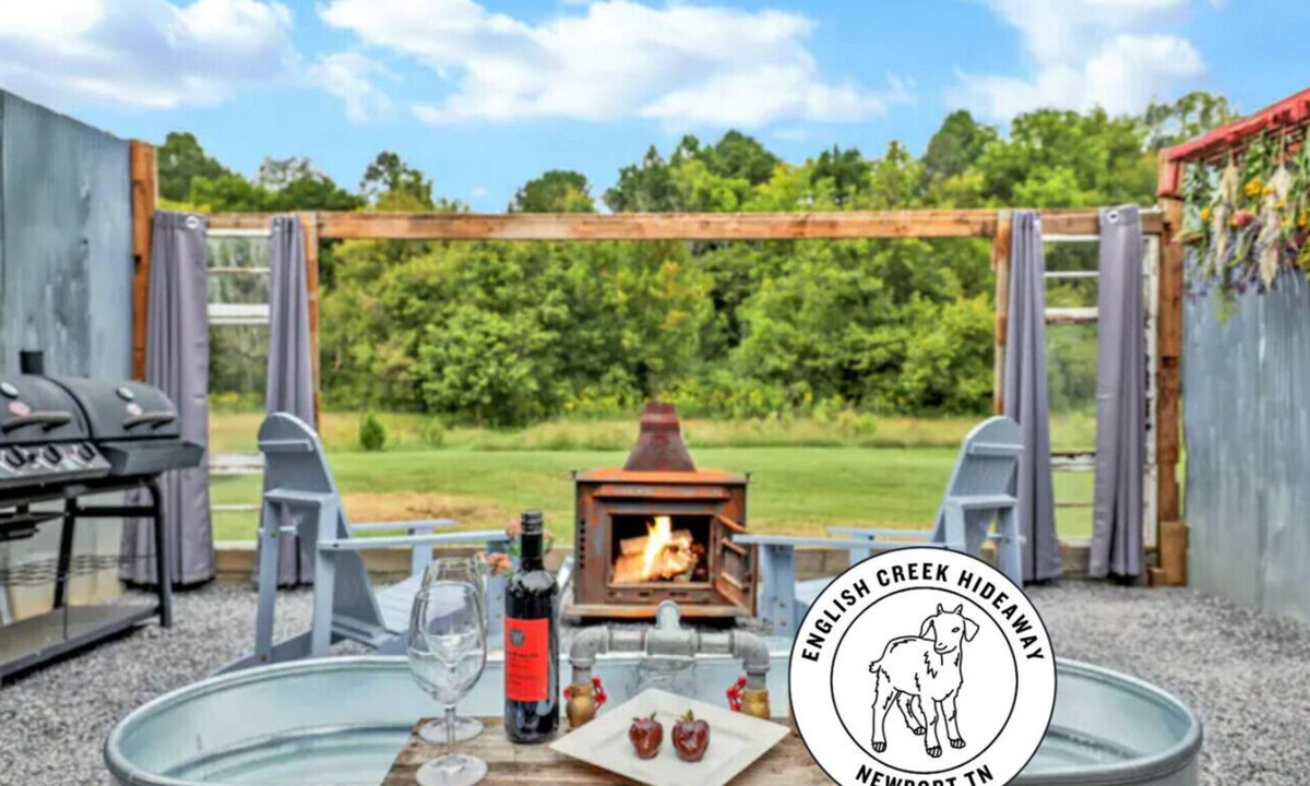 Newport House | Meadow View · Romantic Farm Stay w/Barn, Outdoor Tub & Sauna